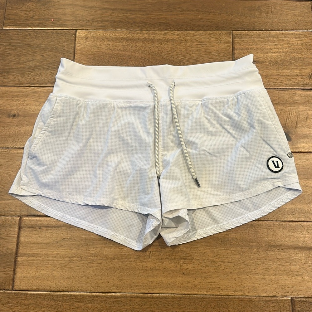 Vuori size small women short white